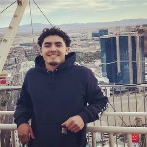 Meet your Posher, Cesar